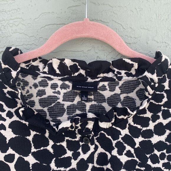 Who What Wear Sz L Button Down Ruffle Neck & Sleeves - Picture 3 of 10